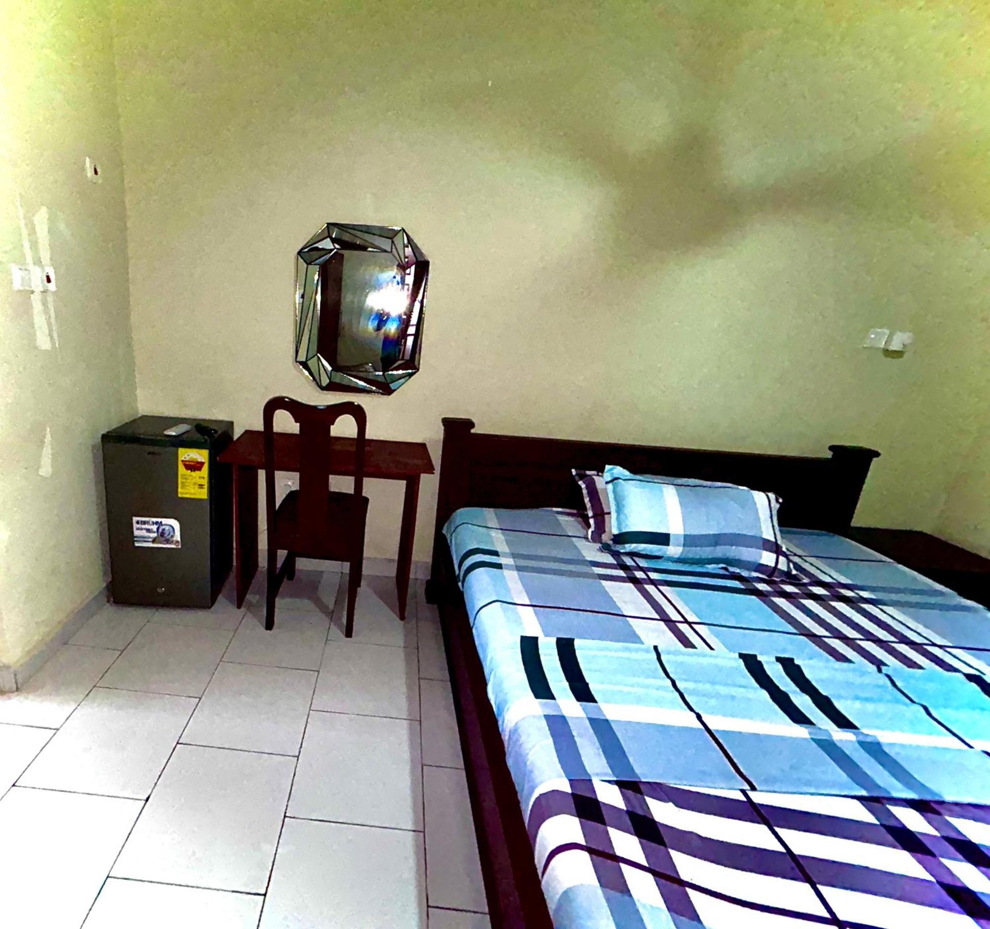 Jessie Hotel Adenta Екстер'єр фото